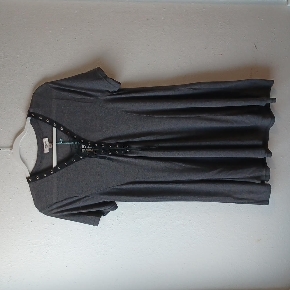 NWT Umgee Gray/Black Top Size S